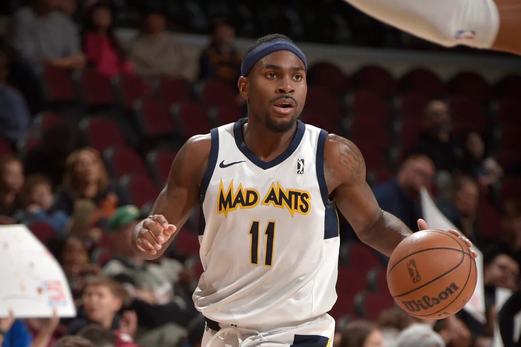 Mad Ants Fall in Overtime Against Westchester Knicks